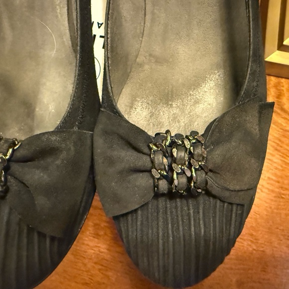 Stuart Weitzman Women's Size 9 Black Frobozzie Suede Wedge Heel Shoe 2” heel - Picture 9 of 9